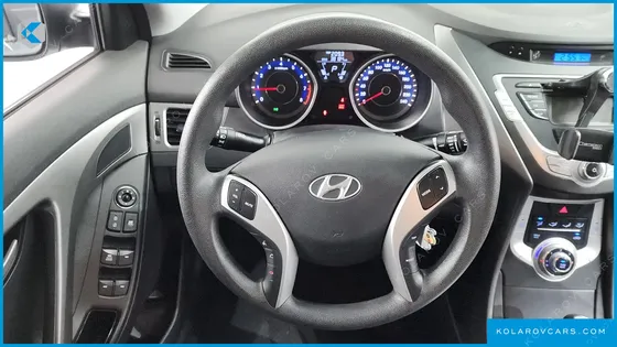 HYUNDAI ELANTRA (AVANTE) M16 GDI DELUXE