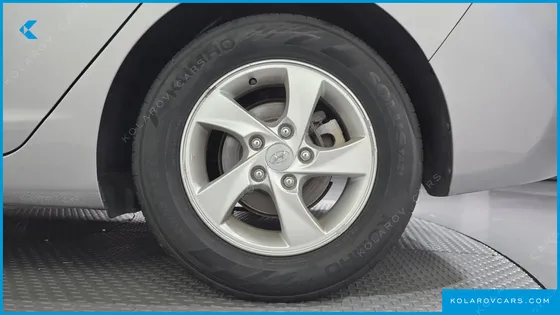 HYUNDAI ELANTRA (AVANTE) M16 GDI LUXURY