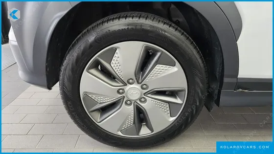 HYUNDAI KONA MODREN