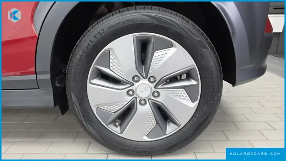 HYUNDAI KONA MODREN