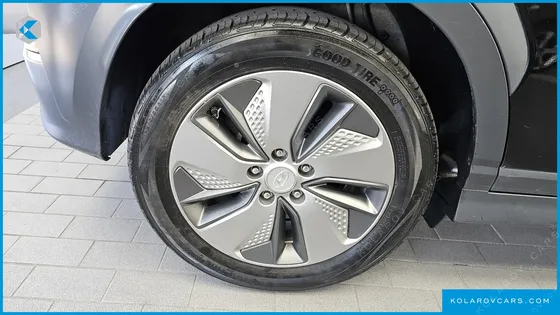 HYUNDAI KONA PREMIUM