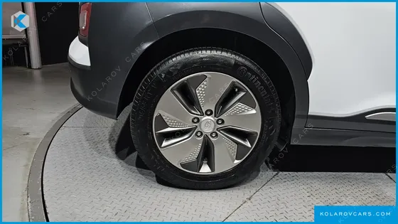 HYUNDAI KONA PREMIUM