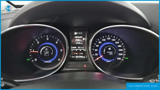 HYUNDAI MAXCRUISE DIESEL(E-VGT) 2.2 2WD EXCLUSIVE