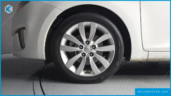KIA CARENS 2.0 LPI PRESTIGE