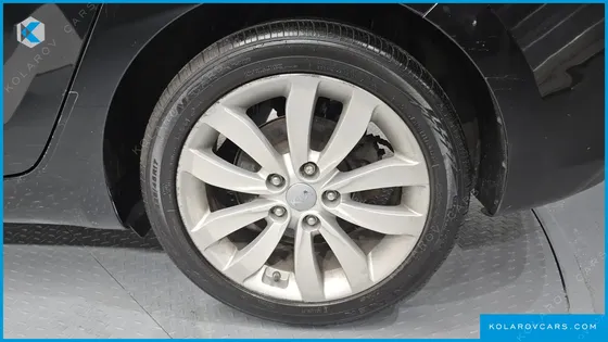 KIA CARENS 1.7 VGT LUXURY