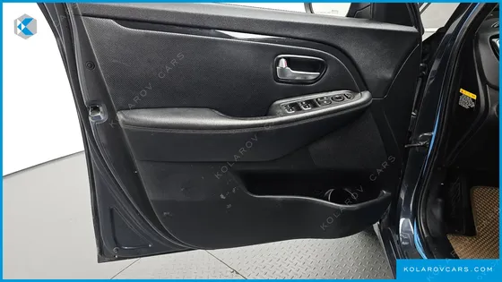 KIA CARENS 2.0 LPI NOBLESSE