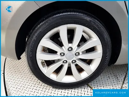 KIA CARENS 1.7 VGT PRESTIGE