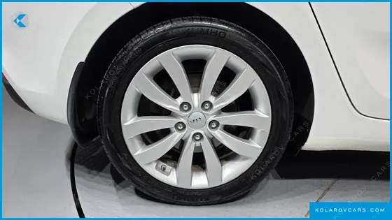 KIA CARENS 2.0 LPI PRESTIGE