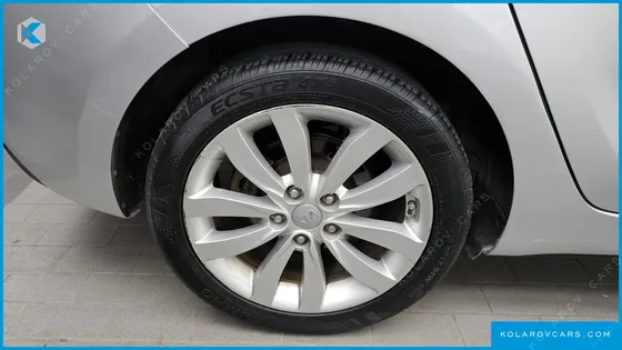 KIA CARENS 2.0 LPI LUXURY