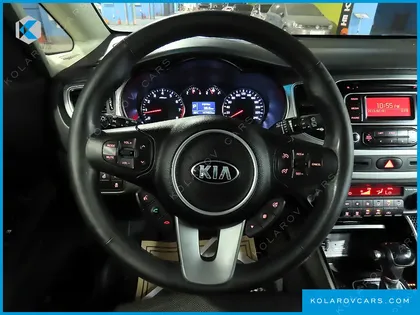 KIA CARENS 2.0 LPI PRESTIGE