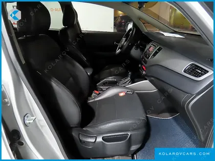 KIA CARENS 2.0 LPI PRESTIGE
