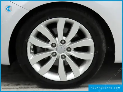 KIA CARENS 2.0 LPI PRESTIGE