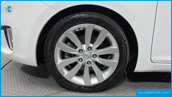 KIA CARENS 1.7 VGT LUXURY