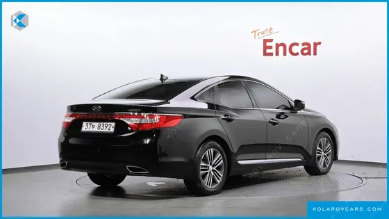 HYUNDAI GRANDEUR HG240 MODERN