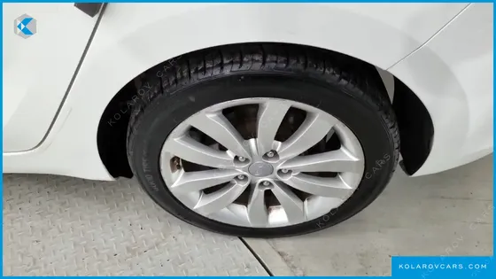 KIA CARENS 2.0 LPI TRENDY