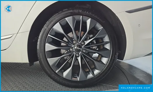KIA K8 2.5 GASOLINE 2WD