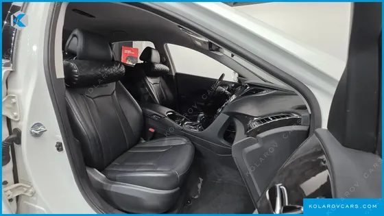 HYUNDAI GRANDEUR HG240 MODERN