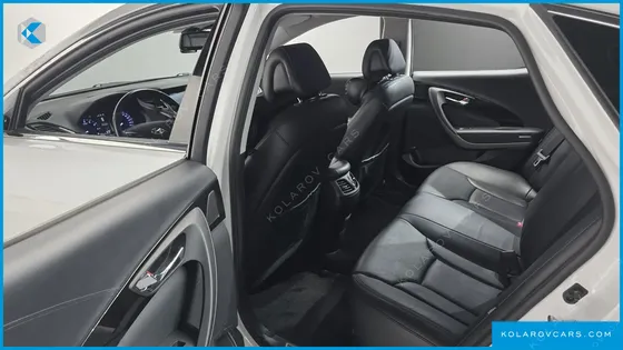 HYUNDAI GRANDEUR HG240 MODERN