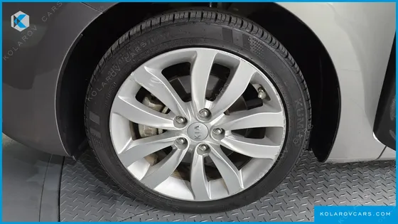 KIA CARENS 1.7 VGT TRENDY