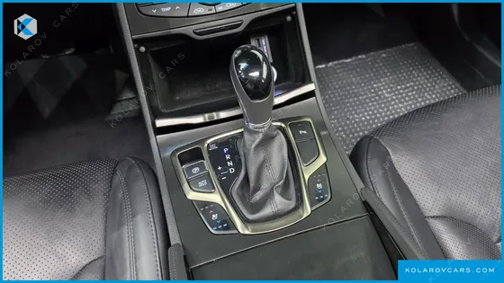 HYUNDAI GRANDEUR HG300 PREMIUM