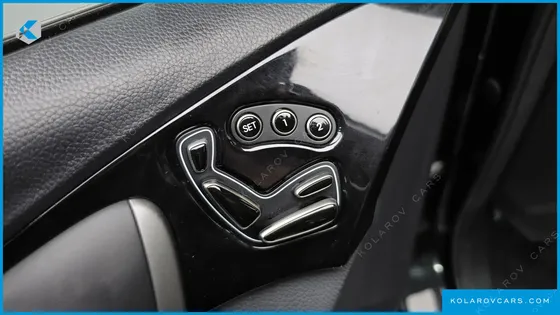 HYUNDAI GRANDEUR HG300 PREMIUM