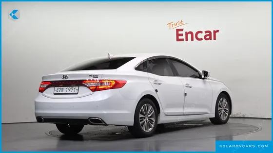 HYUNDAI GRANDEUR HG220 DIESEL MODERN