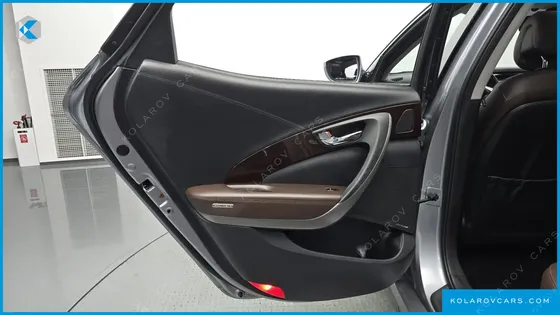 HYUNDAI GRANDEUR HG240 MODERN