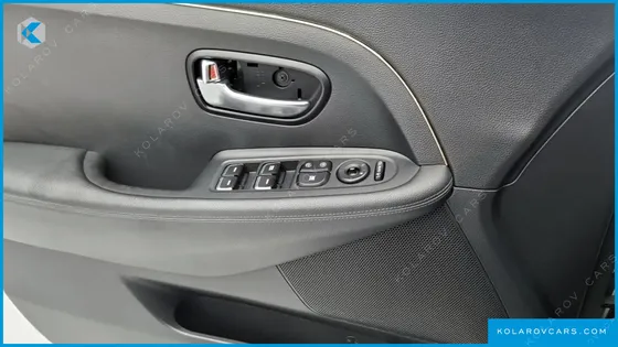 KIA CARENS 2.0 LPI PRESTIGE