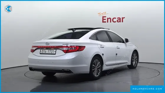 HYUNDAI GRANDEUR HG240 MODERN