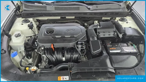 HYUNDAI GRANDEUR HG240 MODERN