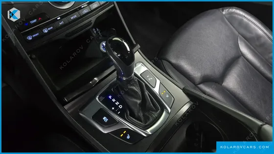 HYUNDAI GRANDEUR HG240 MODERN