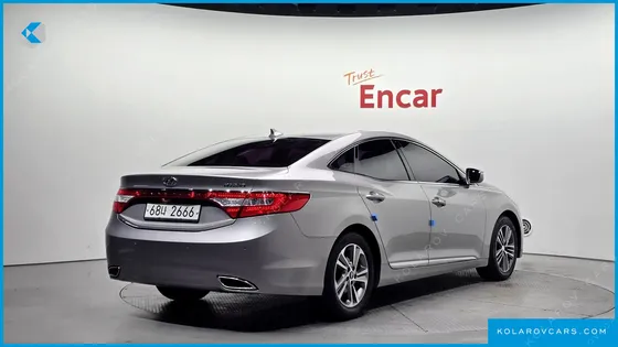 HYUNDAI GRANDEUR HG240 MODERN