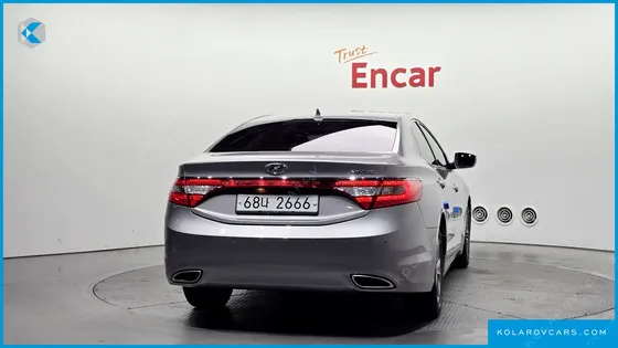 HYUNDAI GRANDEUR HG240 MODERN