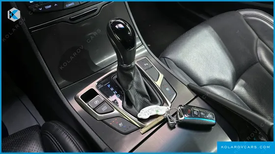 HYUNDAI GRANDEUR HG240 MODERN