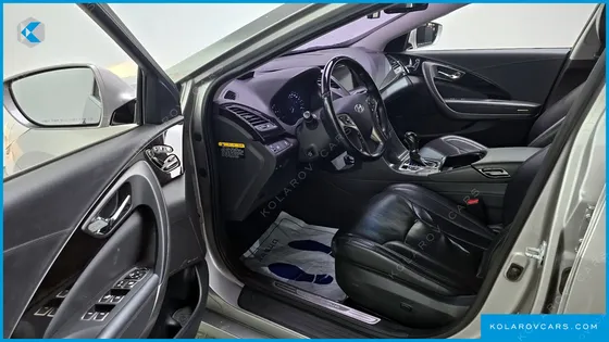 HYUNDAI GRANDEUR HG240 MODERN
