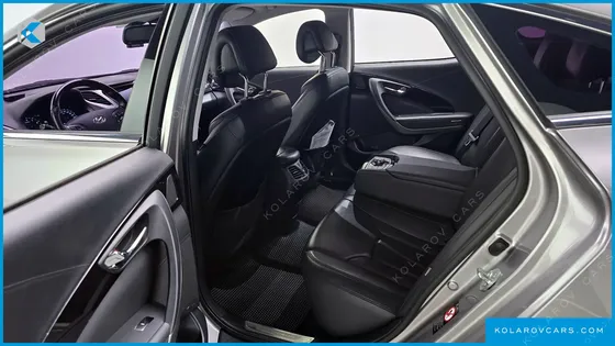 HYUNDAI GRANDEUR HG240 MODERN