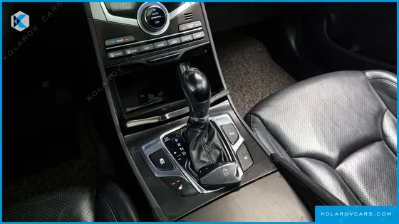 HYUNDAI GRANDEUR HG240 MODERN