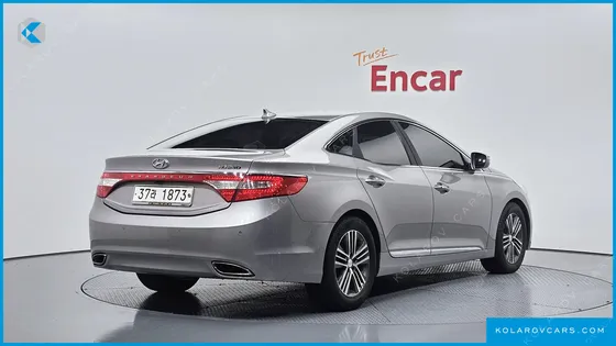 HYUNDAI GRANDEUR HG240 MODERN