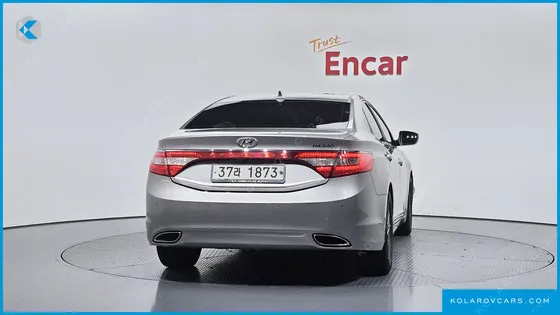 HYUNDAI GRANDEUR HG240 MODERN