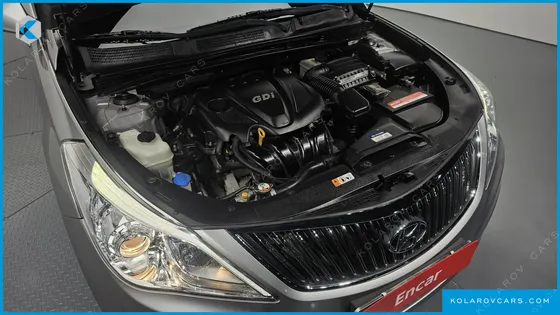 HYUNDAI GRANDEUR HG240 MODERN