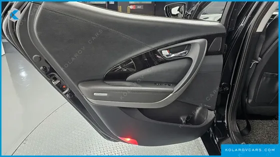 HYUNDAI GRANDEUR HG240 MODERN COLLECTION