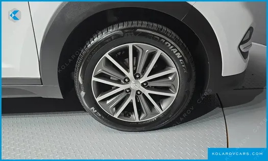 HYUNDAI TUCSON DIESEL 2.0 2WD