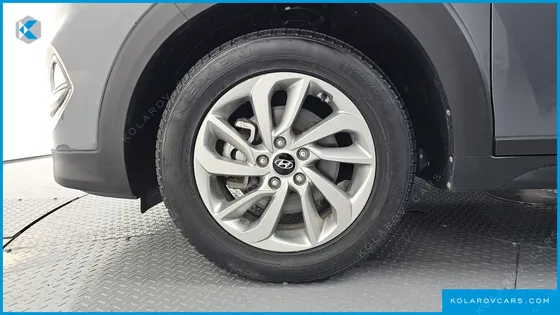 HYUNDAI TUCSON DIESEL 1.7 2WD