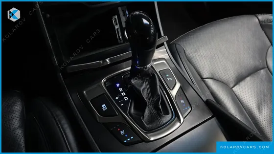 HYUNDAI GRANDEUR HG300 PREMIUM
