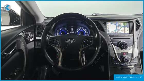 HYUNDAI GRANDEUR HG300 PREMIUM
