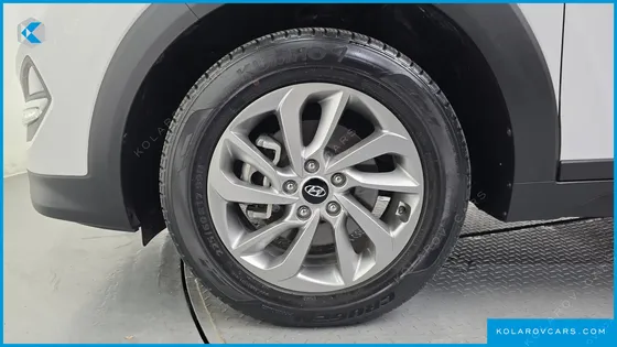 HYUNDAI TUCSON DIESEL 2.0 4WD