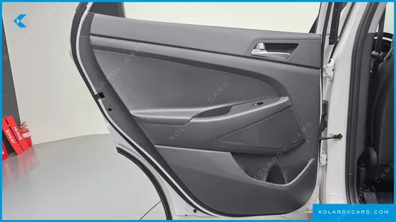 HYUNDAI TUCSON DIESEL 2.0 4WD