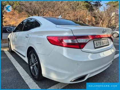 HYUNDAI GRANDEUR HG240 MODERN