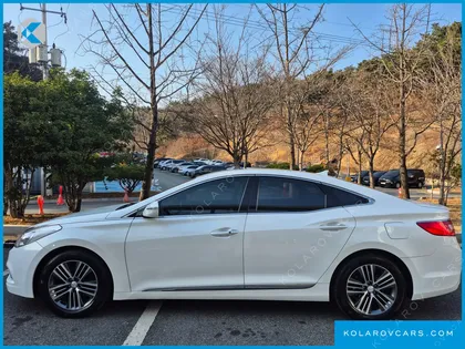 HYUNDAI GRANDEUR HG240 MODERN