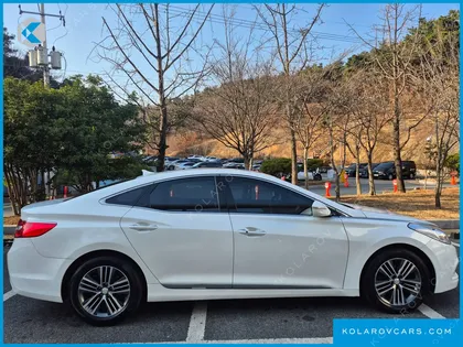 HYUNDAI GRANDEUR HG240 MODERN